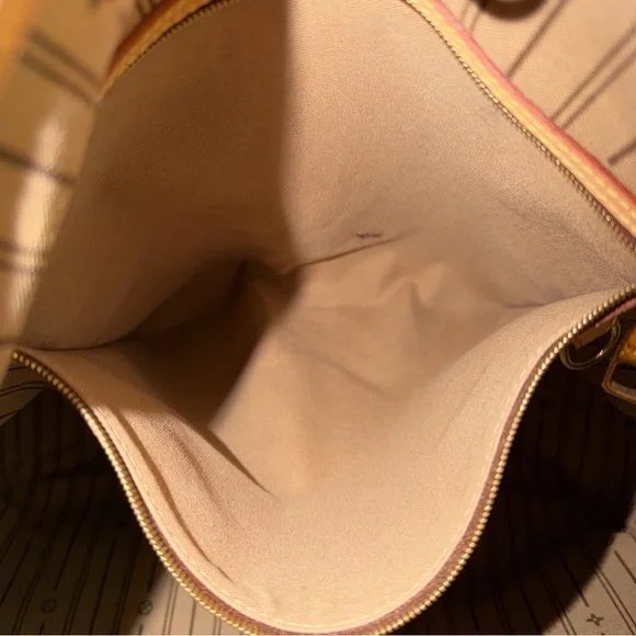 Louis Vuitton Tan and Brown delightful Monogram Shoulder Bag - Picture 10 of 12